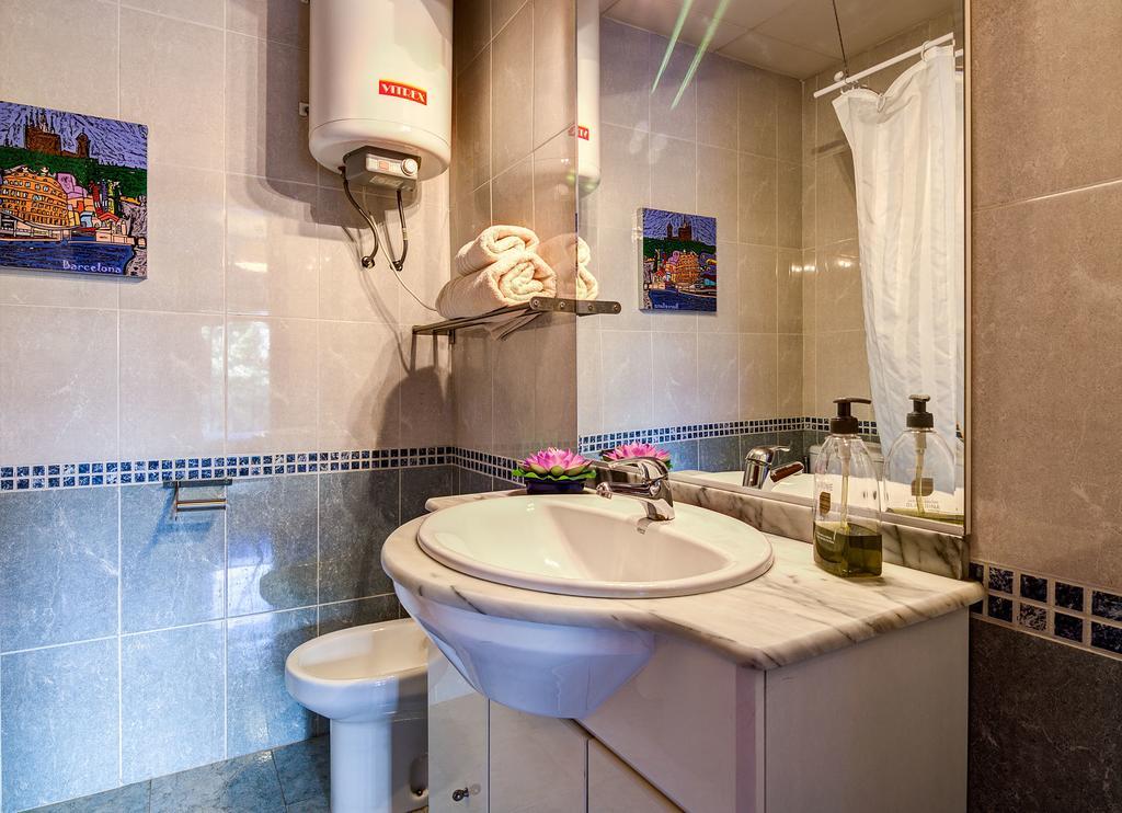 Valencia Suite Archsenseapartments برشلونة المظهر الخارجي الصورة